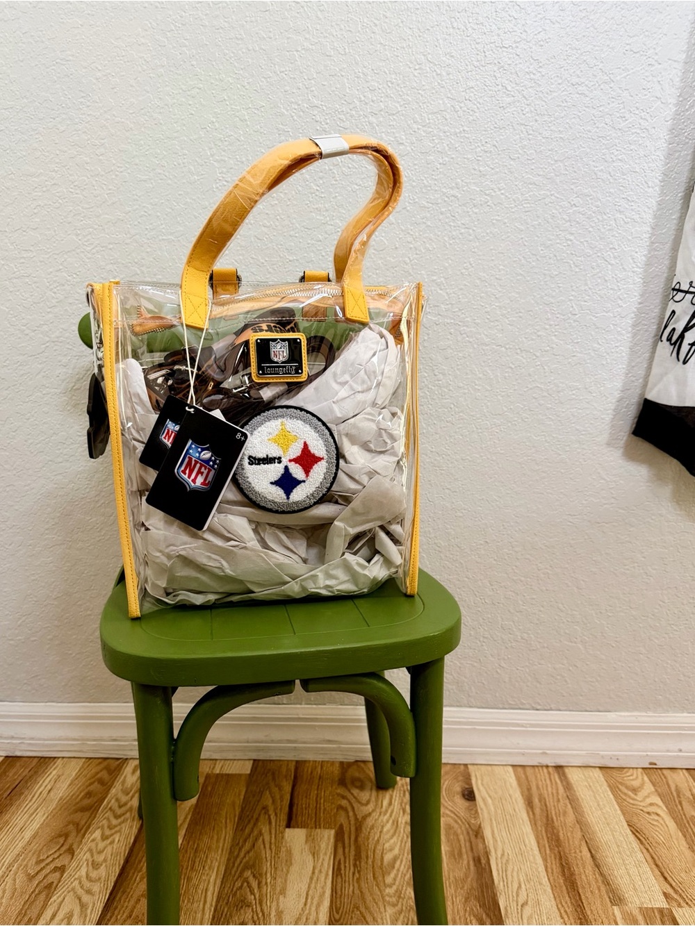 Loungefly Steelers Clear Convertible Stadium Bag NWT NFL